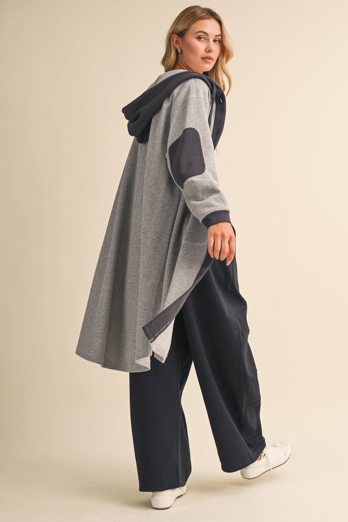 HOODED CARDIGAN
