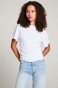 Mia Tee