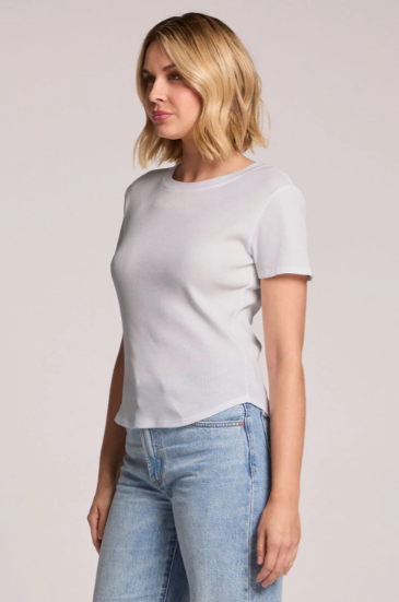 Louisa Tee