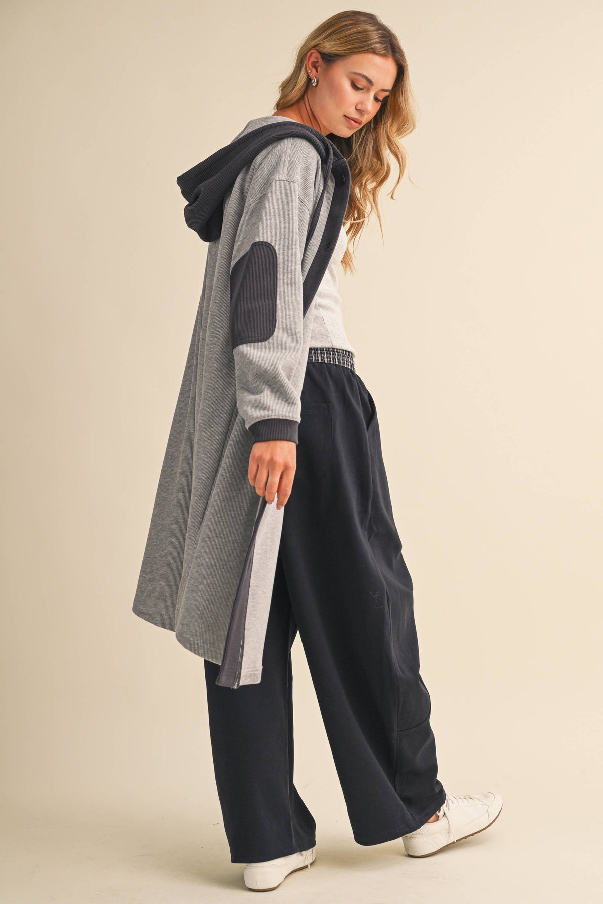 HOODED CARDIGAN