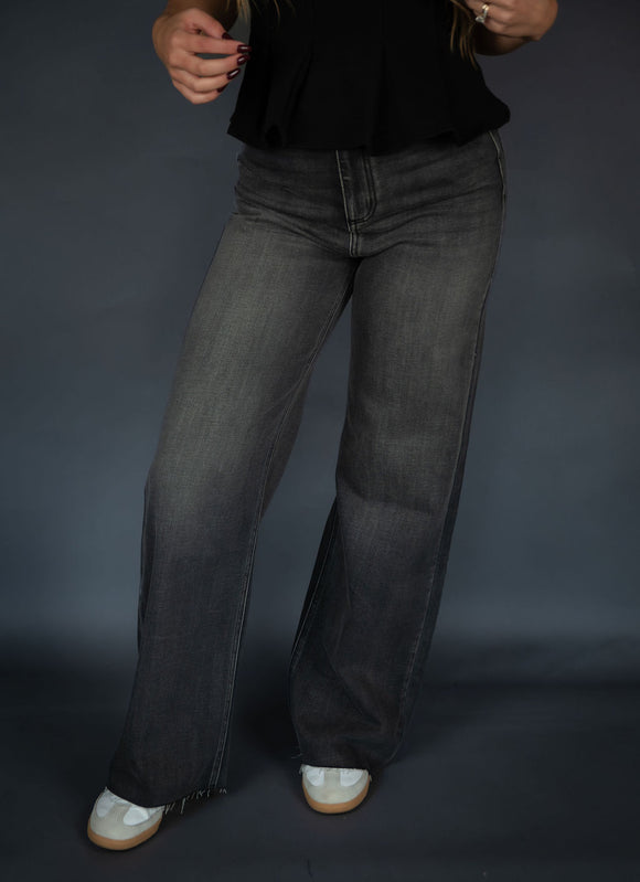 HI-Waisted Wide Leg Jean